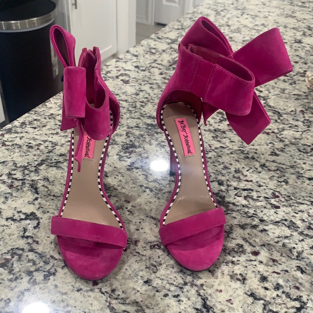 Betsey Heels 6 1/2